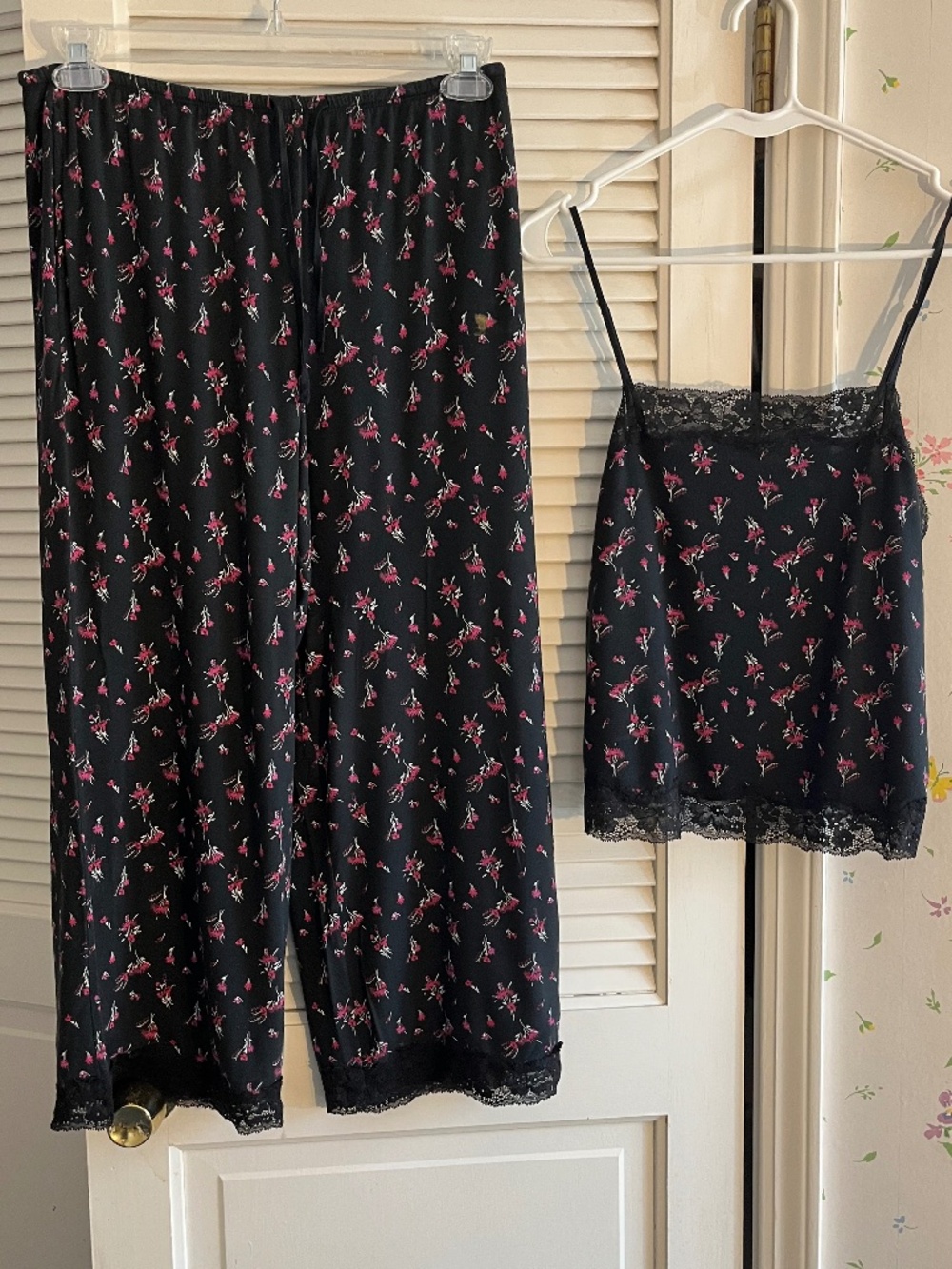 Heavenly by Victoria Victoria's Secret Pajama Set Size Small - Picture 10 of 11